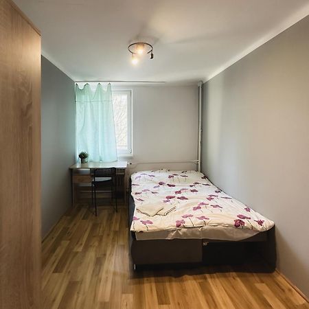 Kwadrat B&B Spiechowicza เชชูฟ ภายนอก รูปภาพ