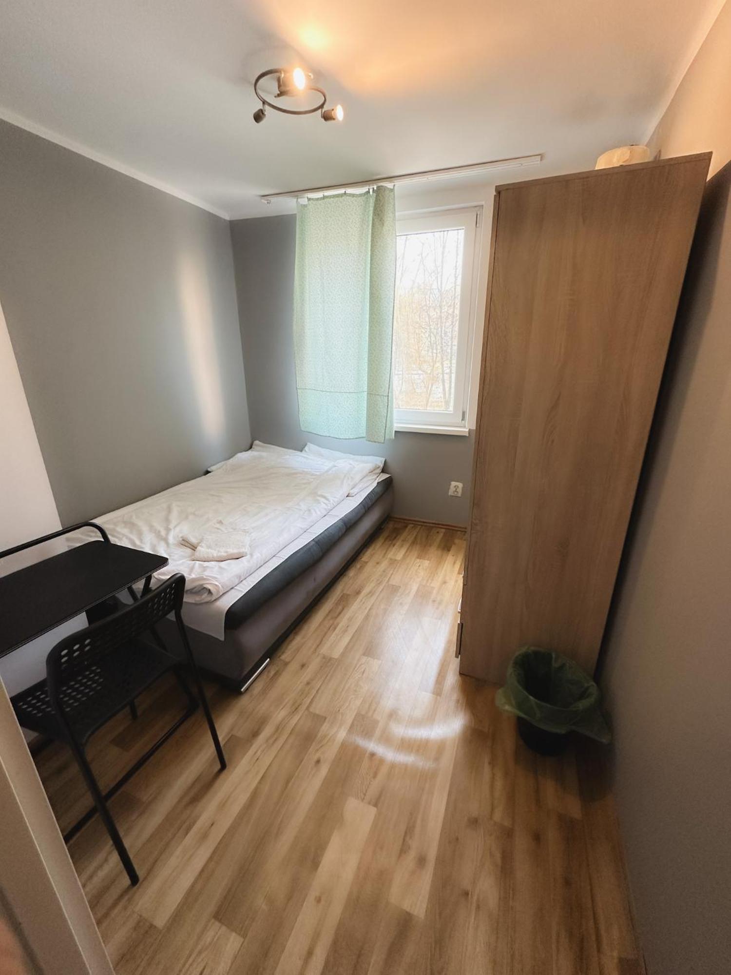 Kwadrat B&B Spiechowicza เชชูฟ ภายนอก รูปภาพ